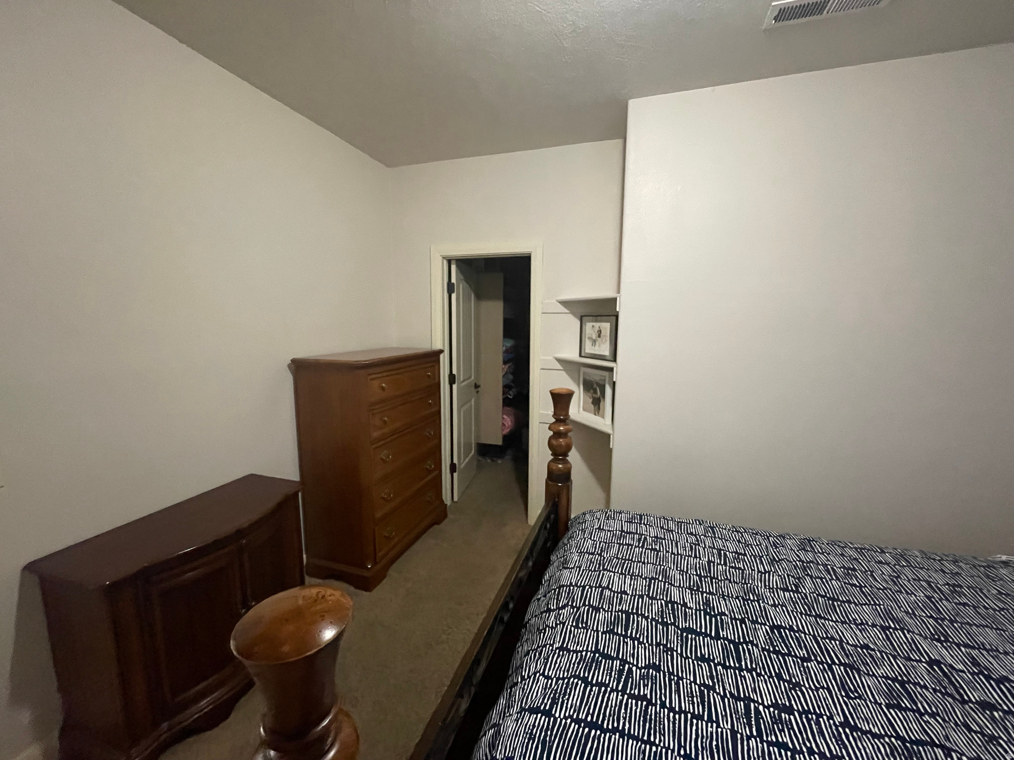 DESERT HILLS - Residential Lease