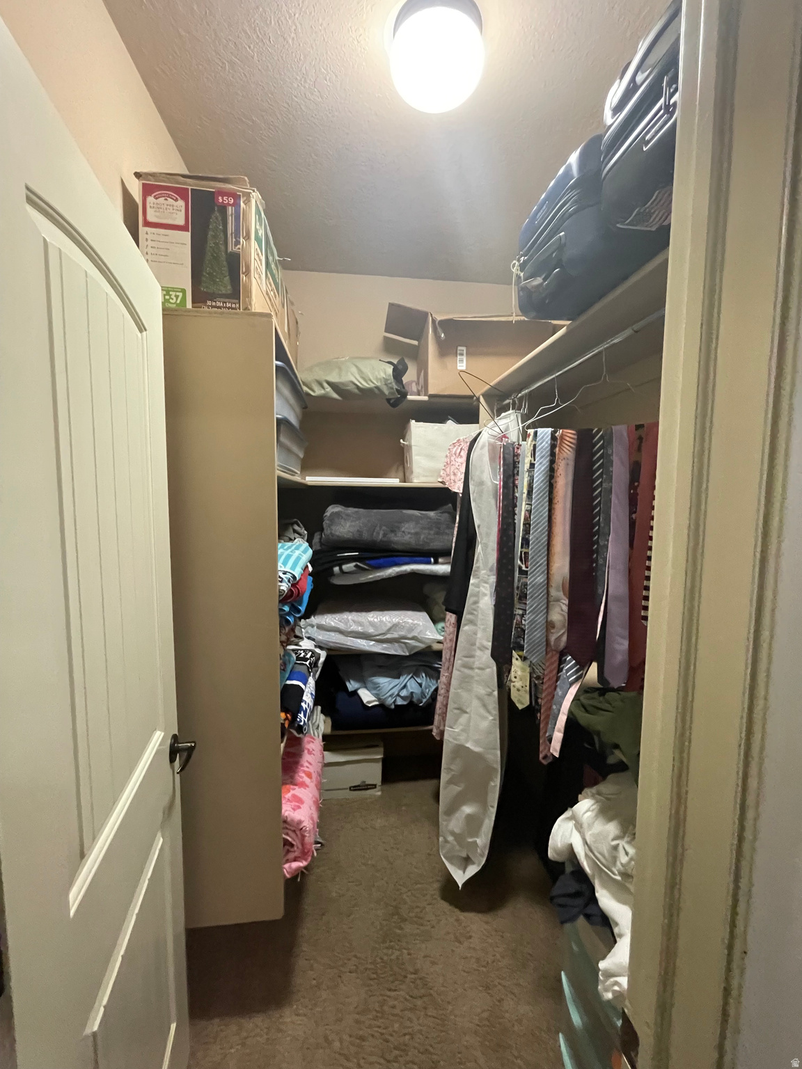 DESERT HILLS - Residential Lease