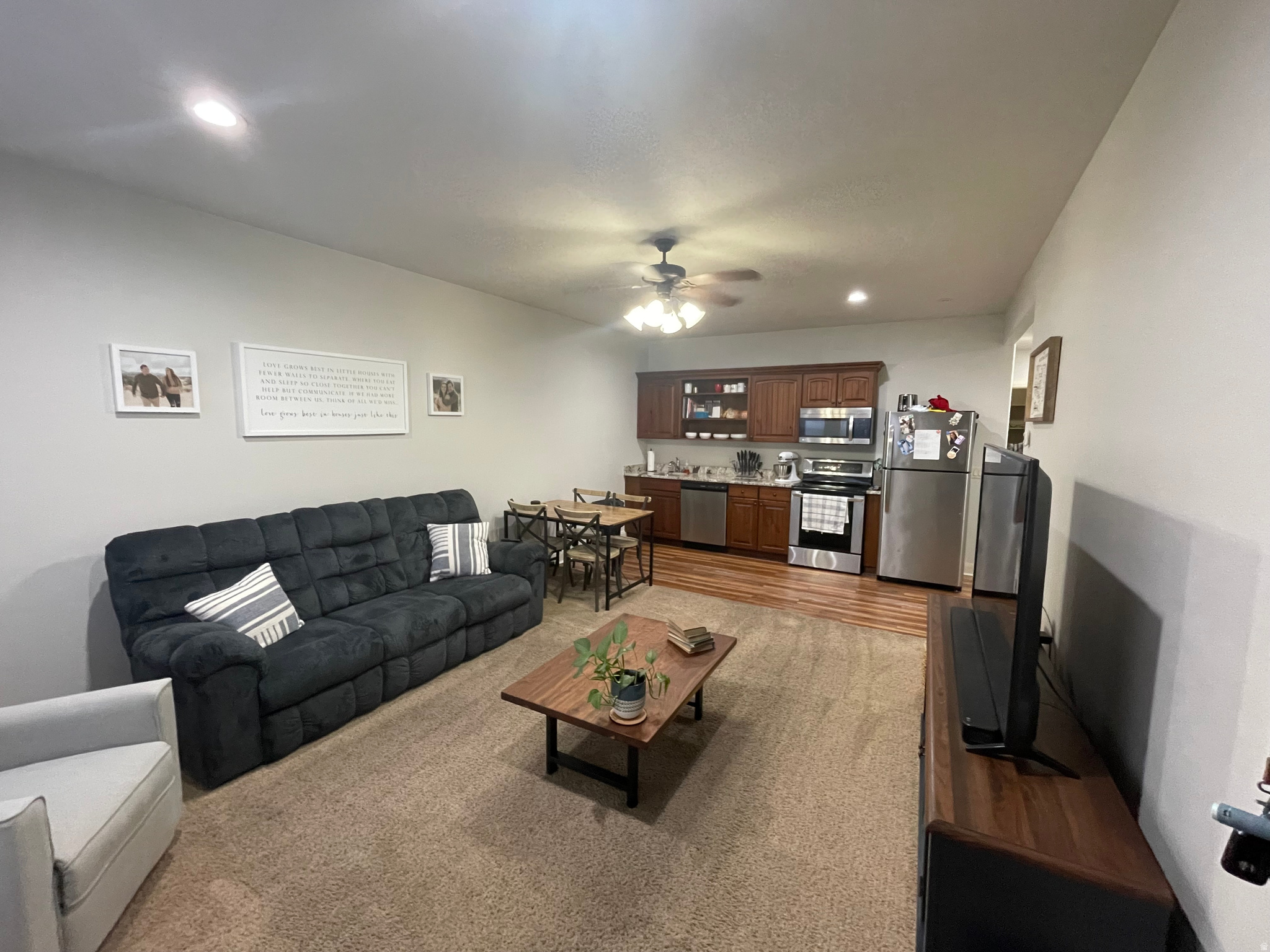 DESERT HILLS - Residential Lease