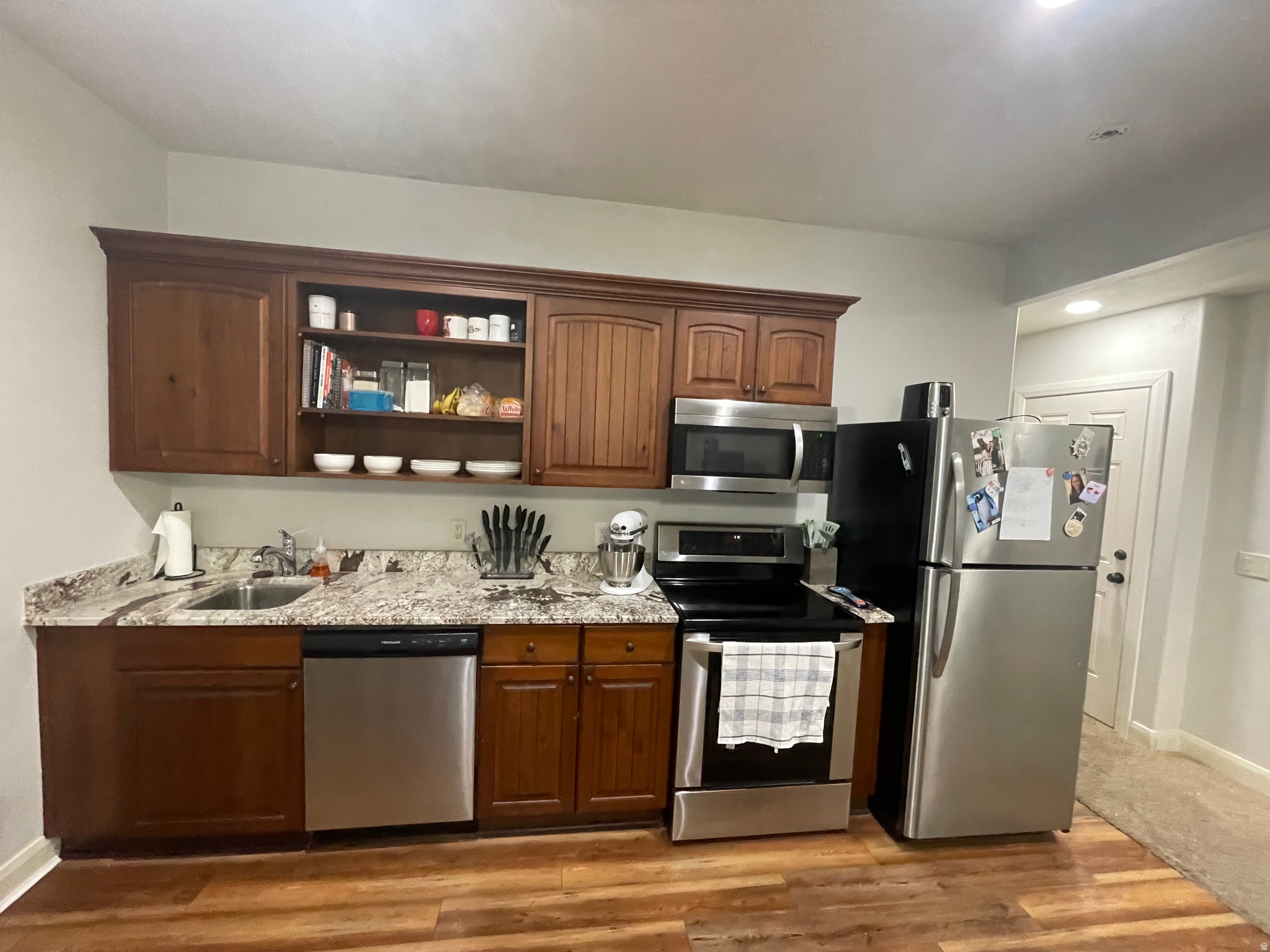 DESERT HILLS - Residential Lease