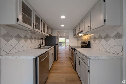Tiny photo for 5249 S GRAVENSTEIN PARK, Murray, UT 84123 (MLS # 2114881)