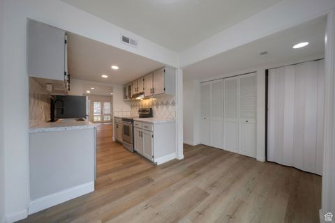 Tiny photo for 5249 S GRAVENSTEIN PARK, Murray, UT 84123 (MLS # 2114881)