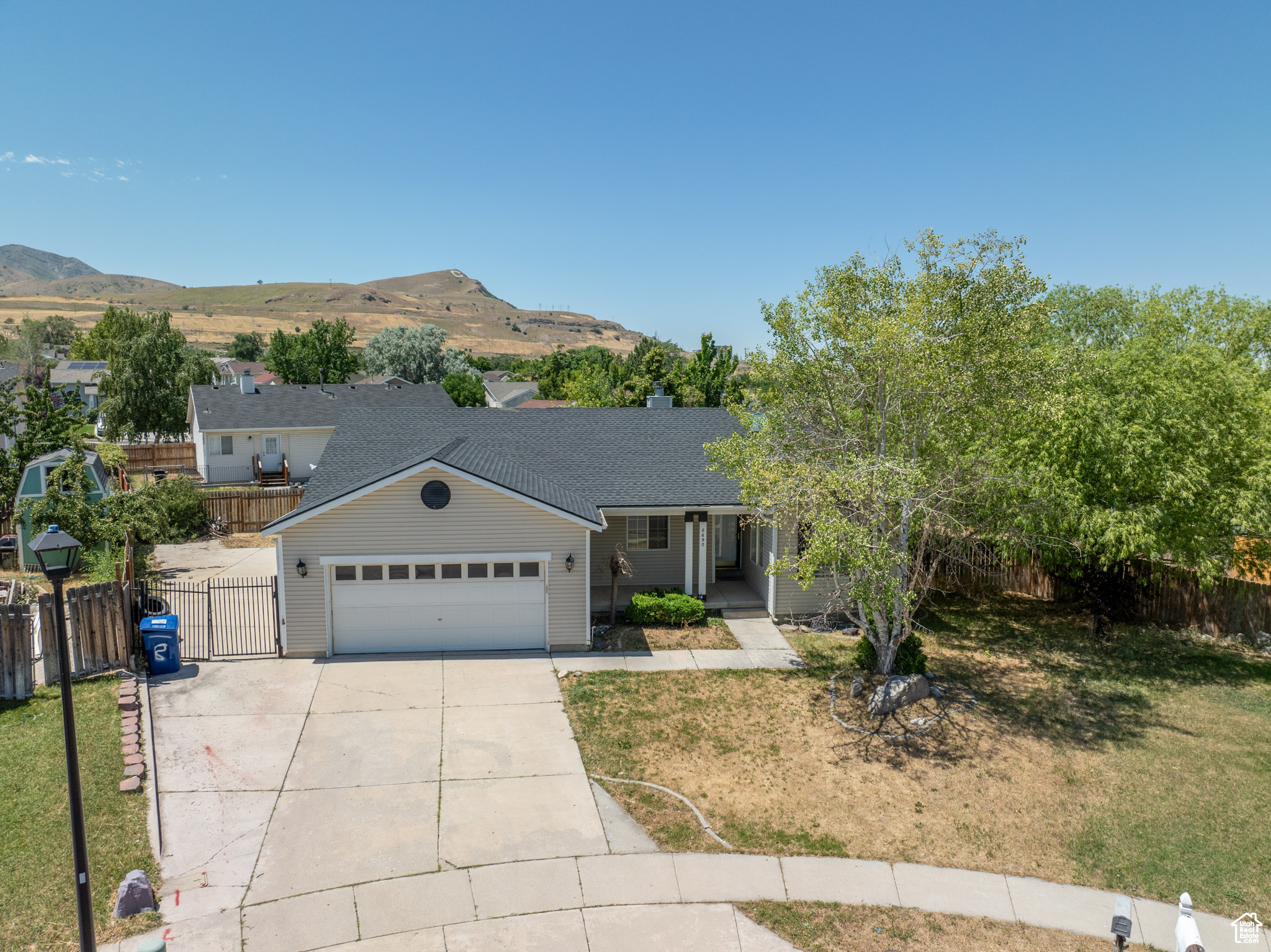 8690 N Blackgum Ct, Magna, Utah image 2