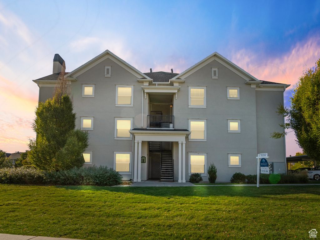 Photo of 11738 S CURRANT DR #102, South Jordan, UT 84009 (MLS # 2116364)