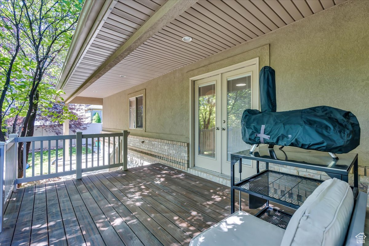 JONES MEADOW - Residential