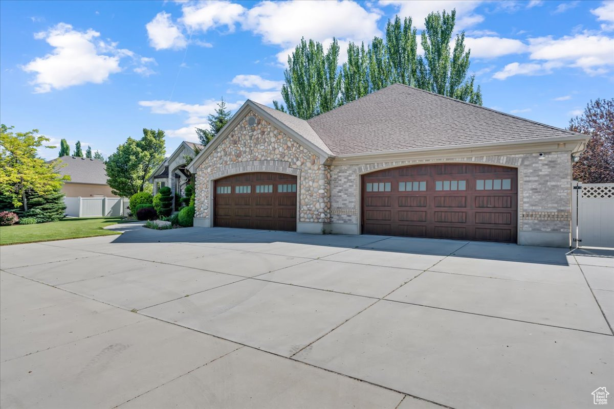 10605 S Willow Valley Rd, South Jordan, Utah image 4