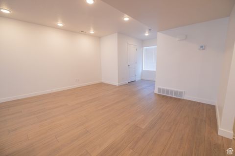 Tiny photo for 158 S BUSHNELL WAY, Clearfield, UT 84015 (MLS # 2119687)