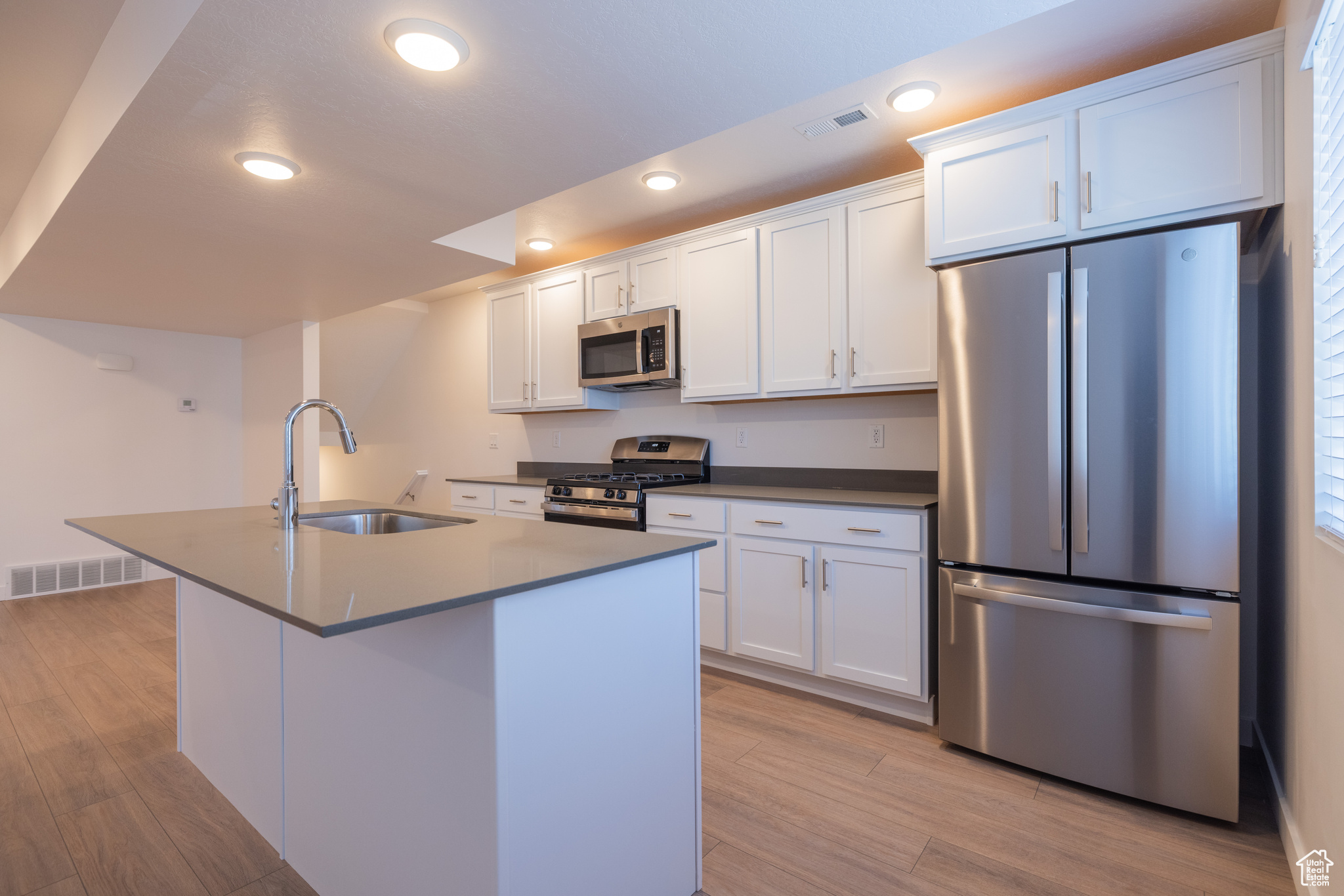 SAND RIDGE - Residential