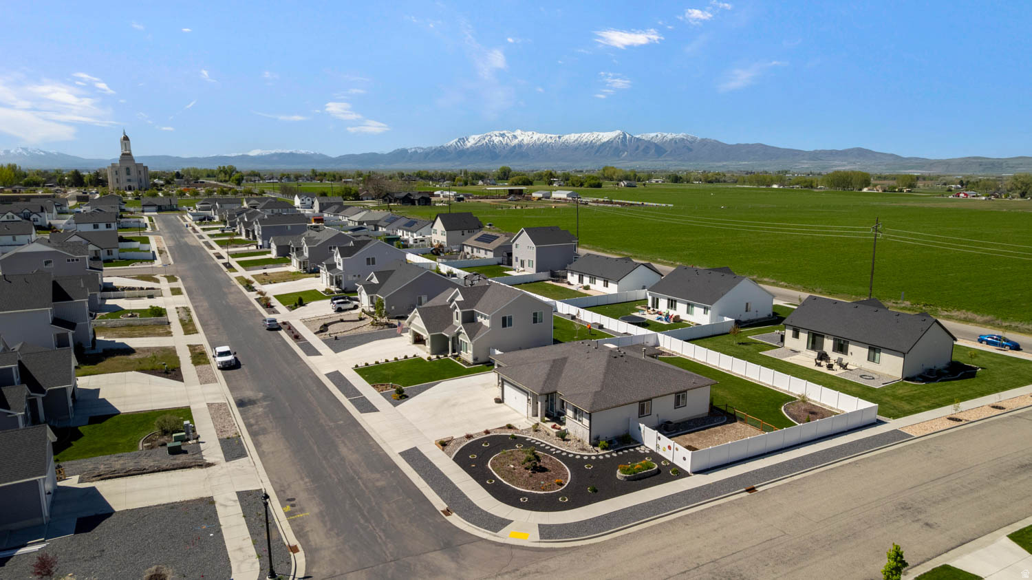 FOX MEADOWS - Residential