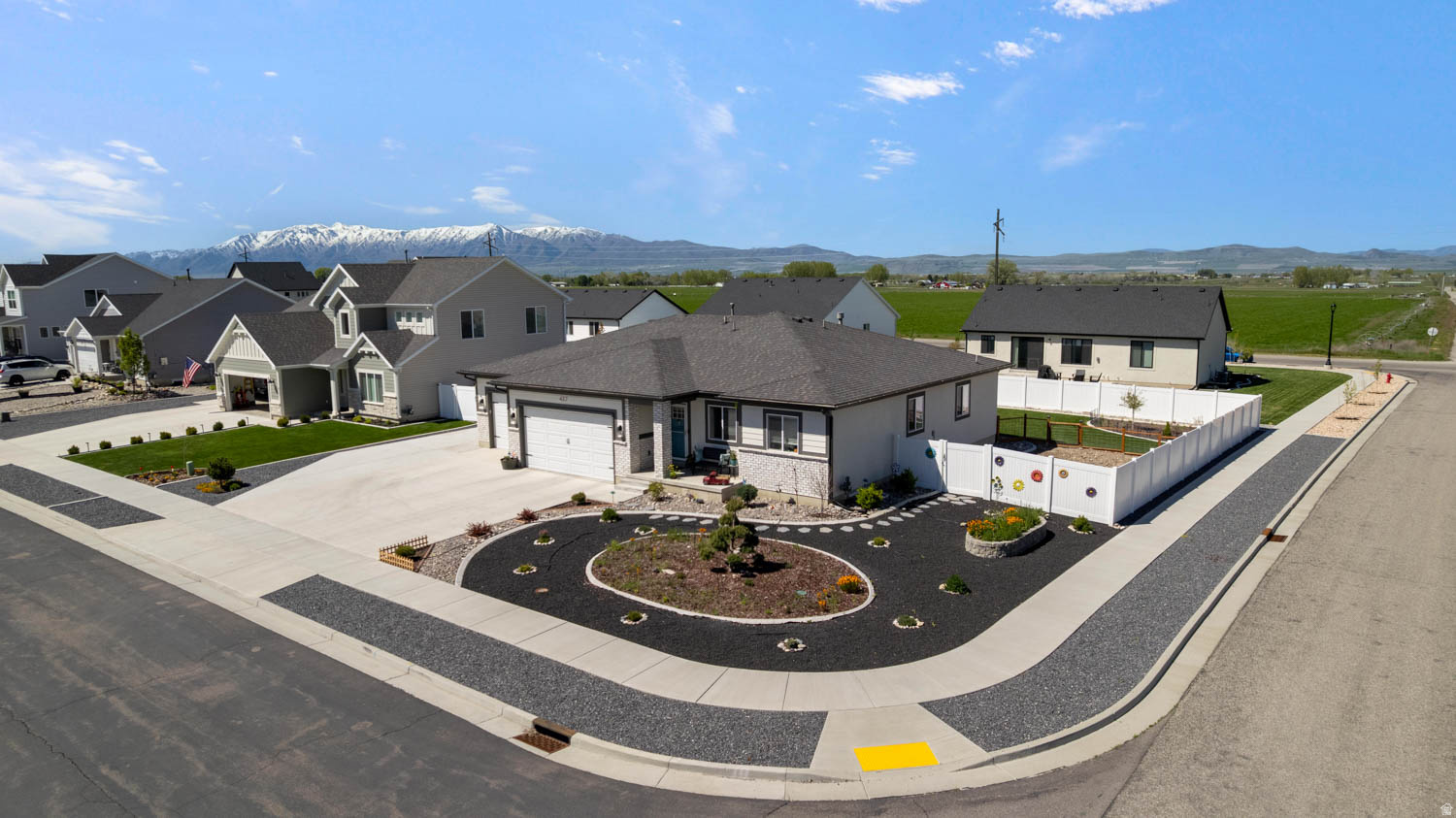 FOX MEADOWS - Residential