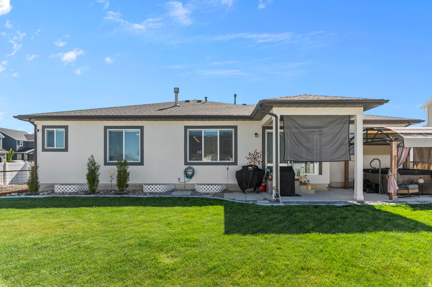FOX MEADOWS - Residential