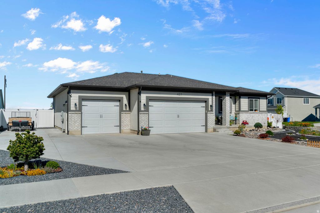 Photo of 437 N 770 W, Smithfield, UT 84335 (MLS # 2156255)