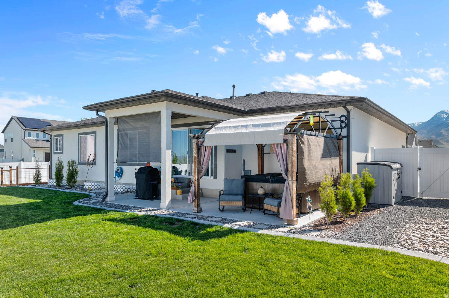 FOX MEADOWS - Residential