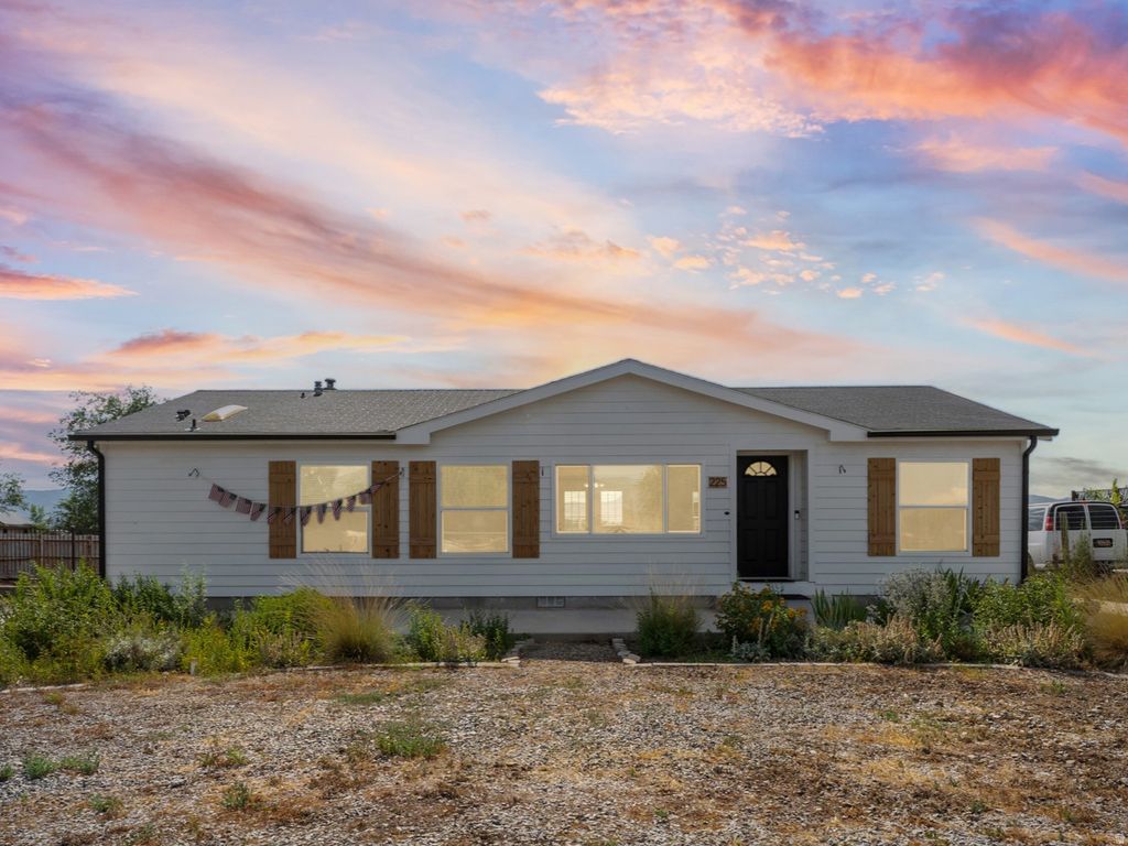 Photo of 225 N 100 W, Goshen, UT 84633 (MLS # 2174308)