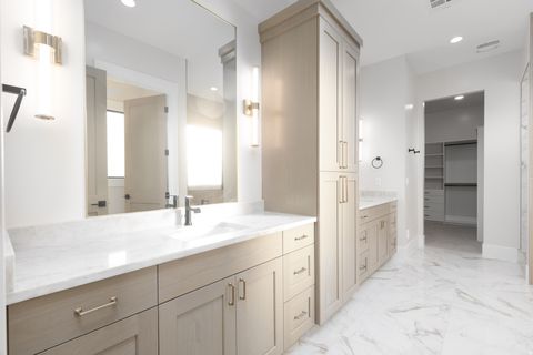 Tiny photo for 1321 E PONY WAY, Washington, UT 84780 (MLS # 2127868)