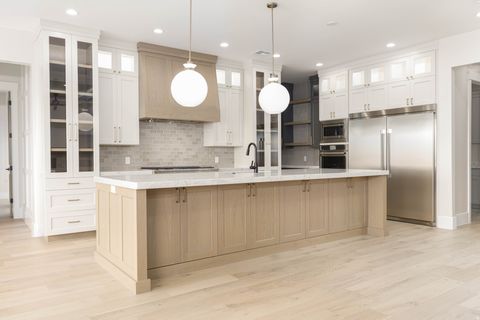 Tiny photo for 1321 E PONY WAY, Washington, UT 84780 (MLS # 2127868)