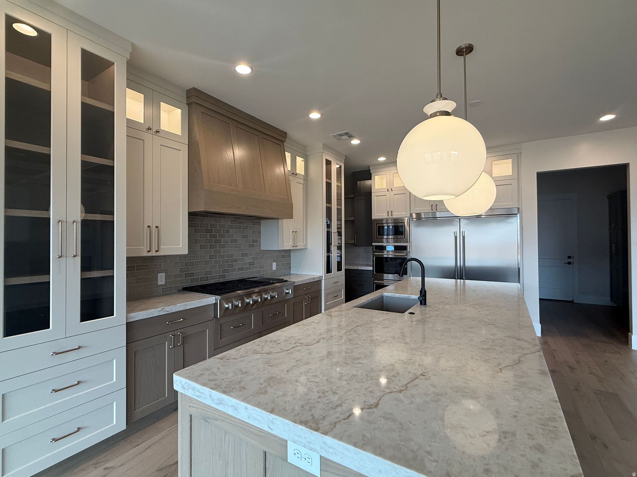 HEIGHTS AT WASHINGTON BENCH - Residential