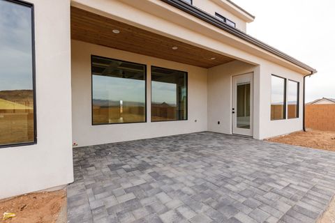 Tiny photo for 1321 E PONY WAY, Washington, UT 84780 (MLS # 2127868)