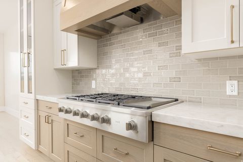 Tiny photo for 1321 E PONY WAY, Washington, UT 84780 (MLS # 2127868)