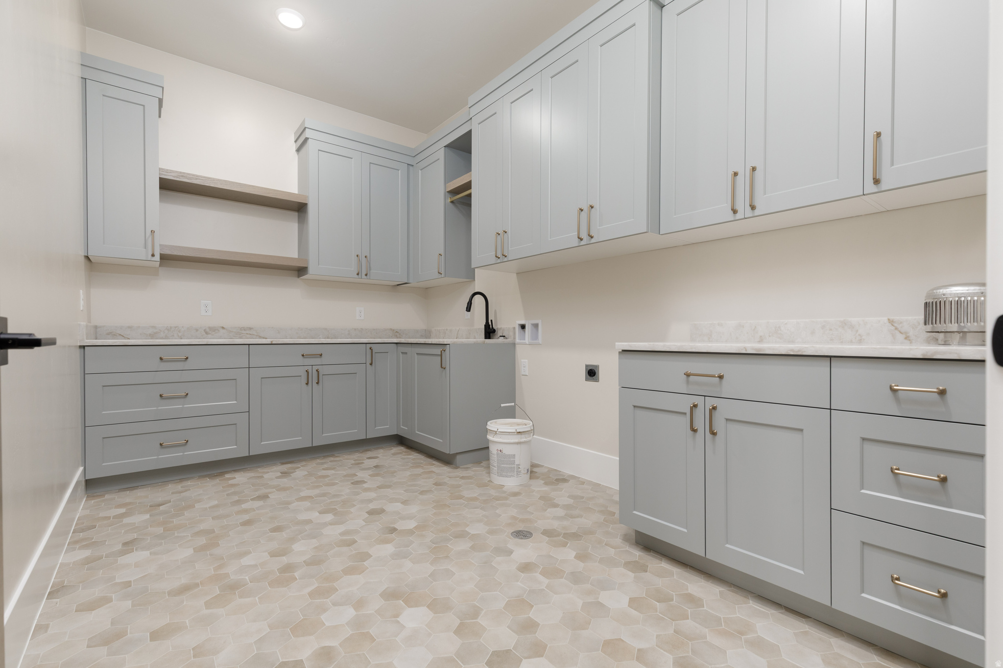 HEIGHTS AT WASHINGTON BENCH - Residential