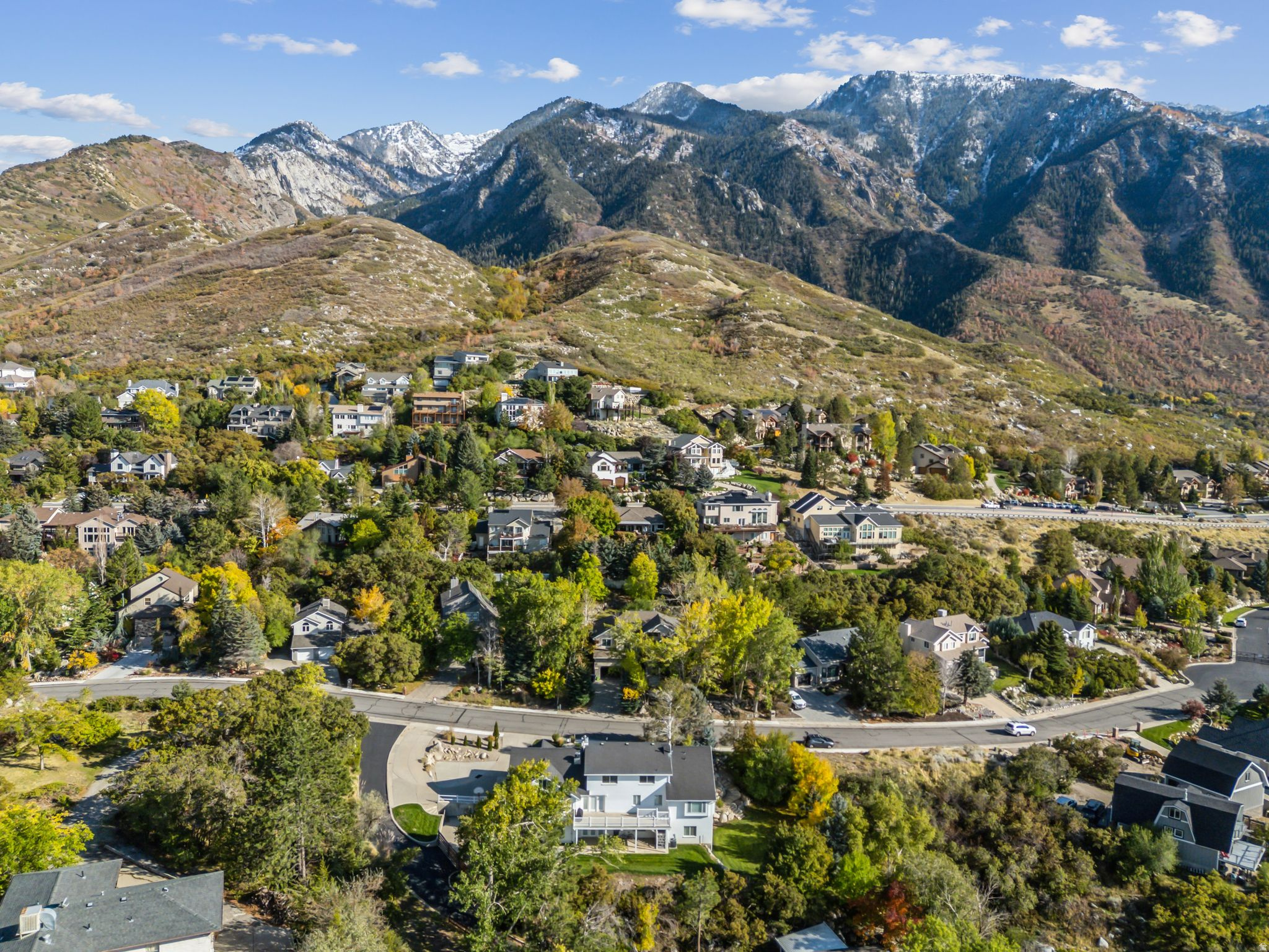 MAJESTIC CANYONS - Residential