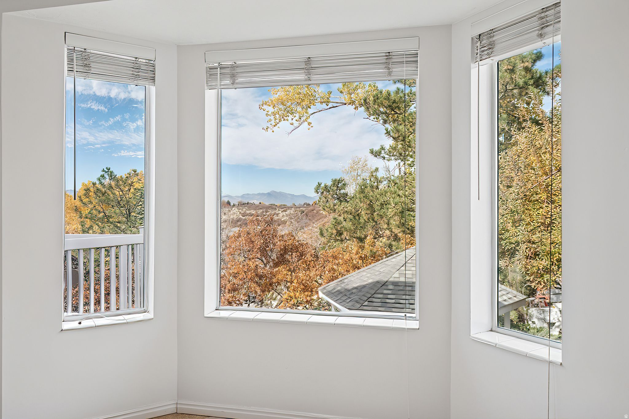 MAJESTIC CANYONS - Residential