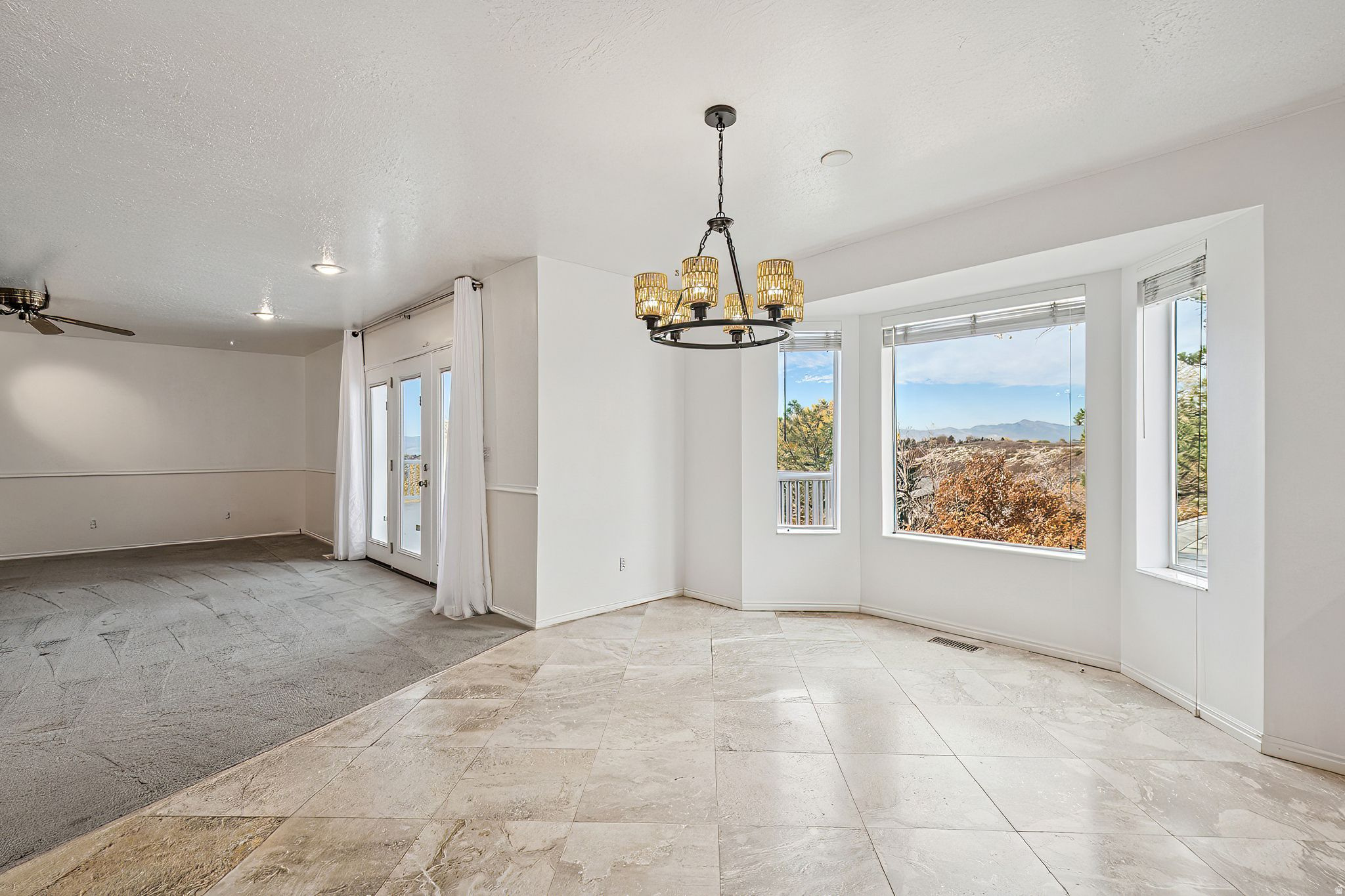 MAJESTIC CANYONS - Residential