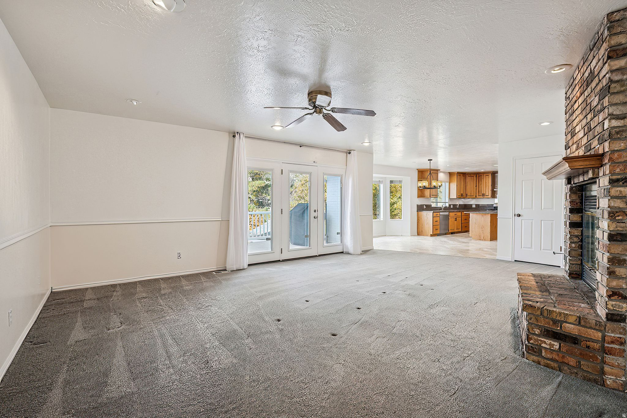 MAJESTIC CANYONS - Residential