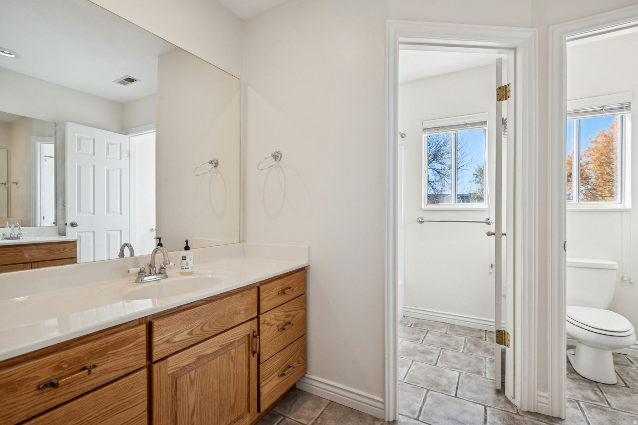 MAJESTIC CANYONS - Residential