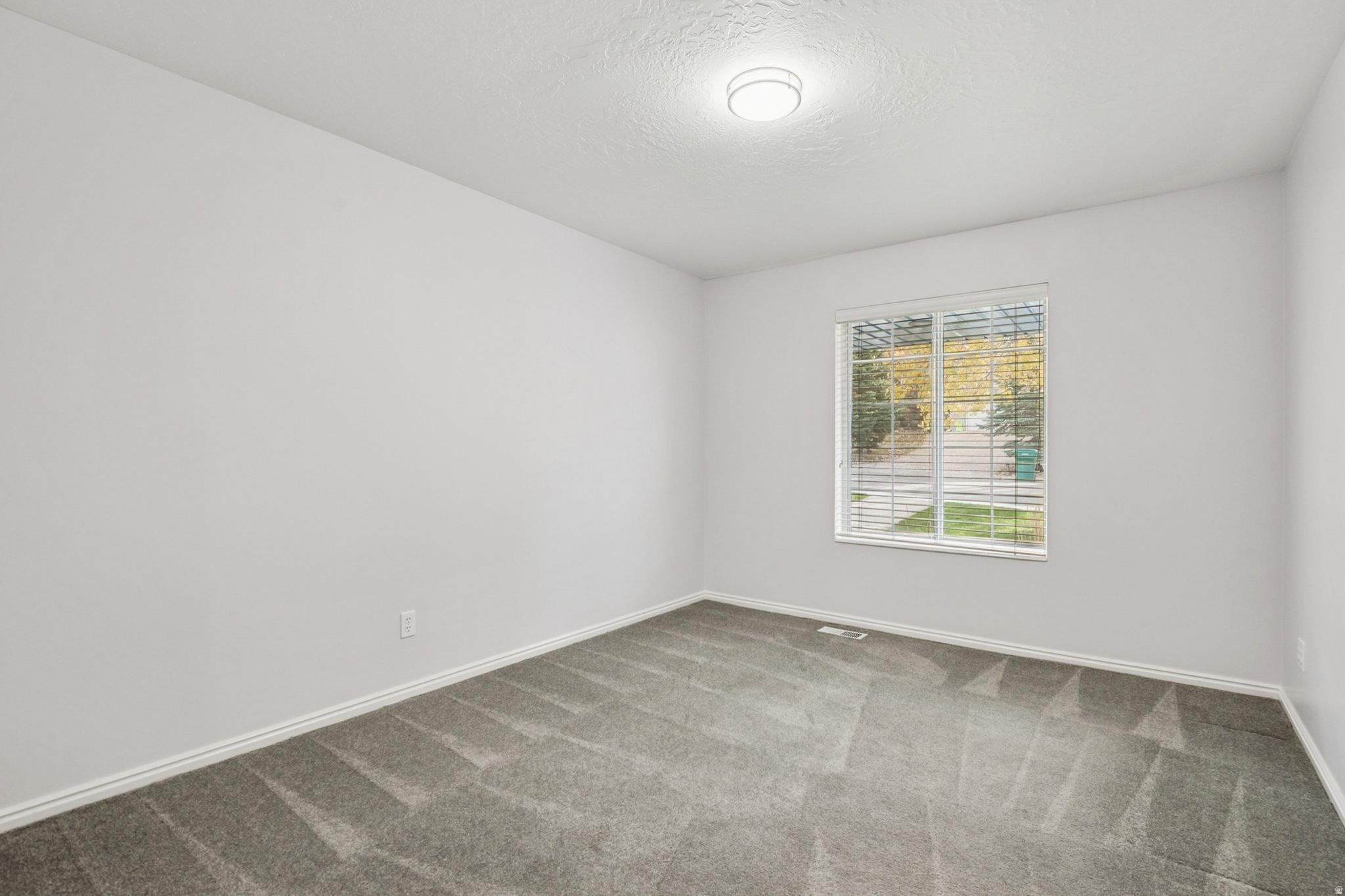 MAJESTIC CANYONS - Residential