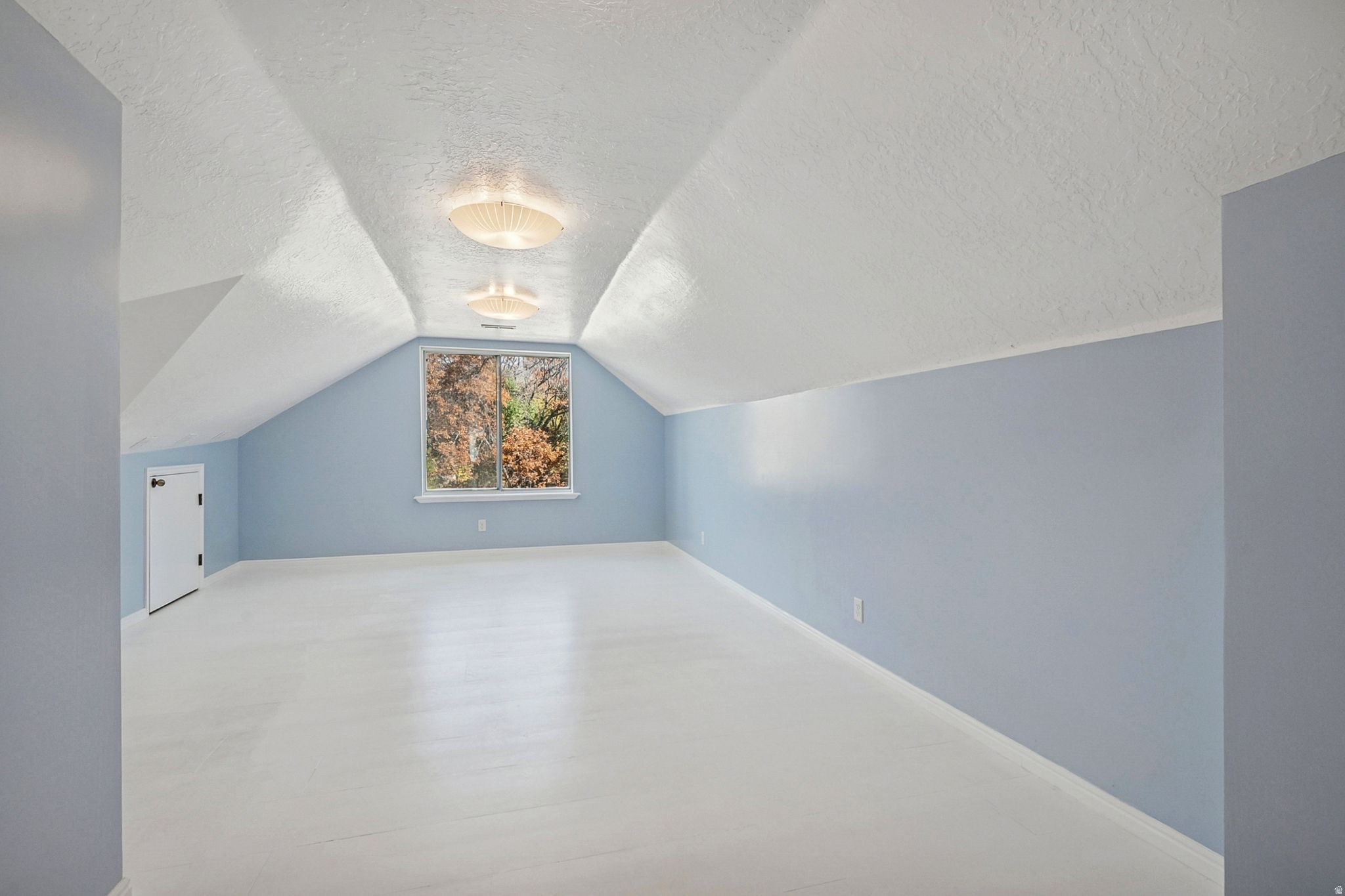 MAJESTIC CANYONS - Residential