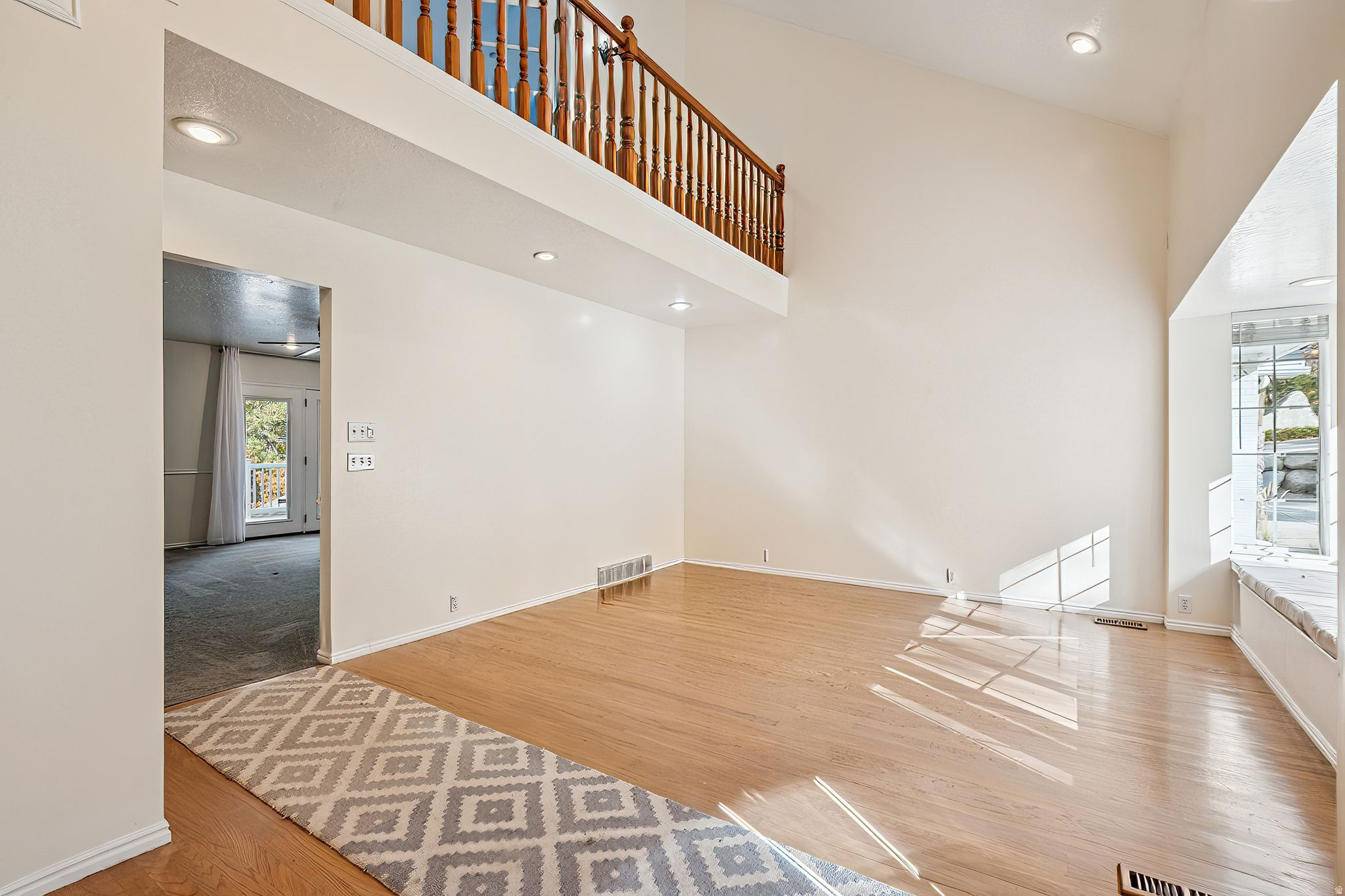 MAJESTIC CANYONS - Residential