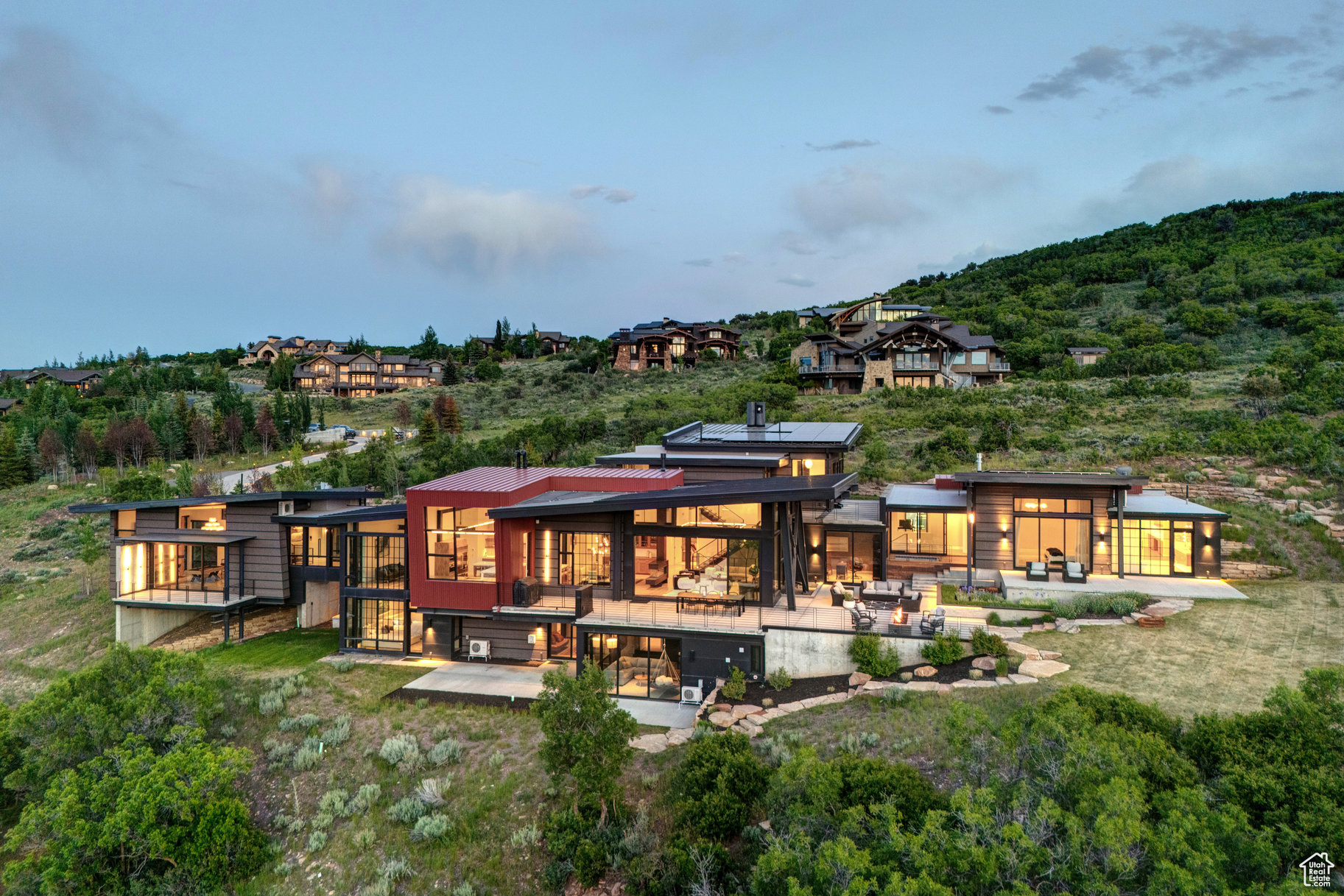 EAGLE POINTE - Residential