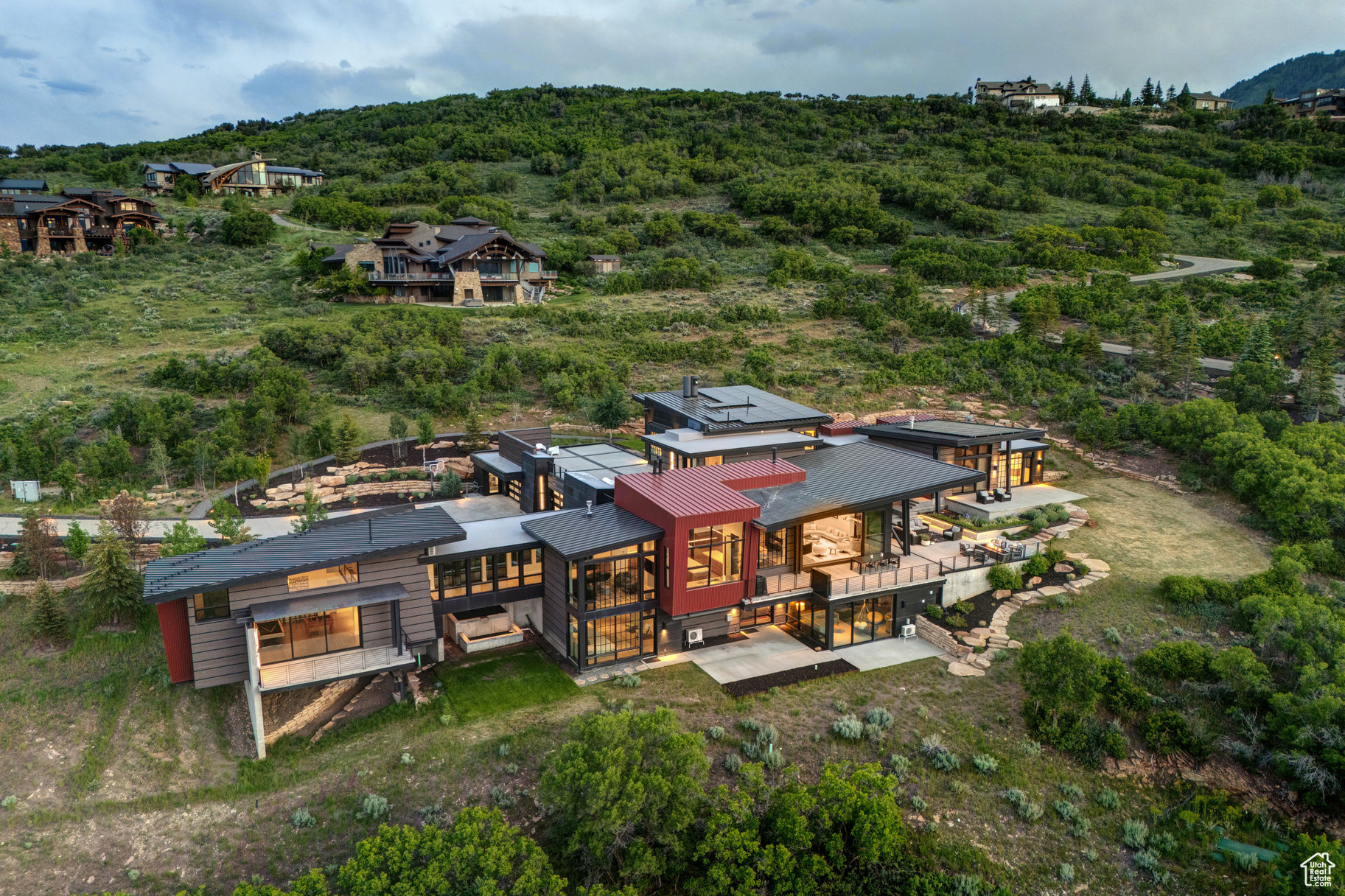 EAGLE POINTE - Residential