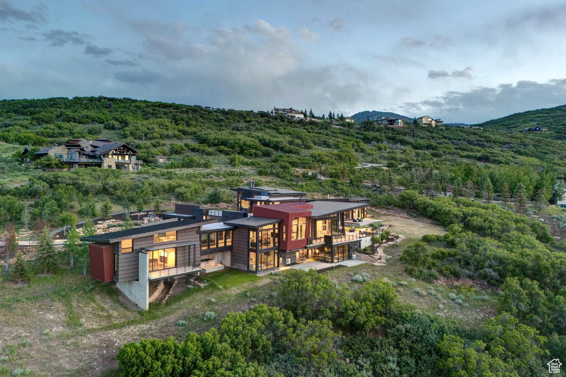 EAGLE POINTE - Residential