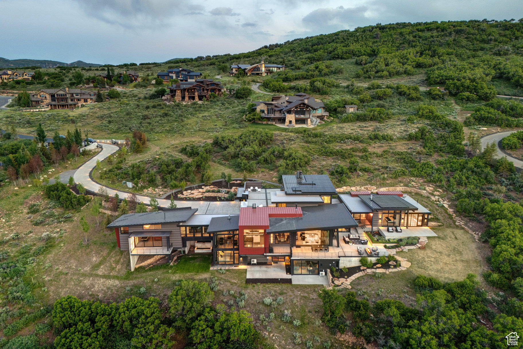 EAGLE POINTE - Residential