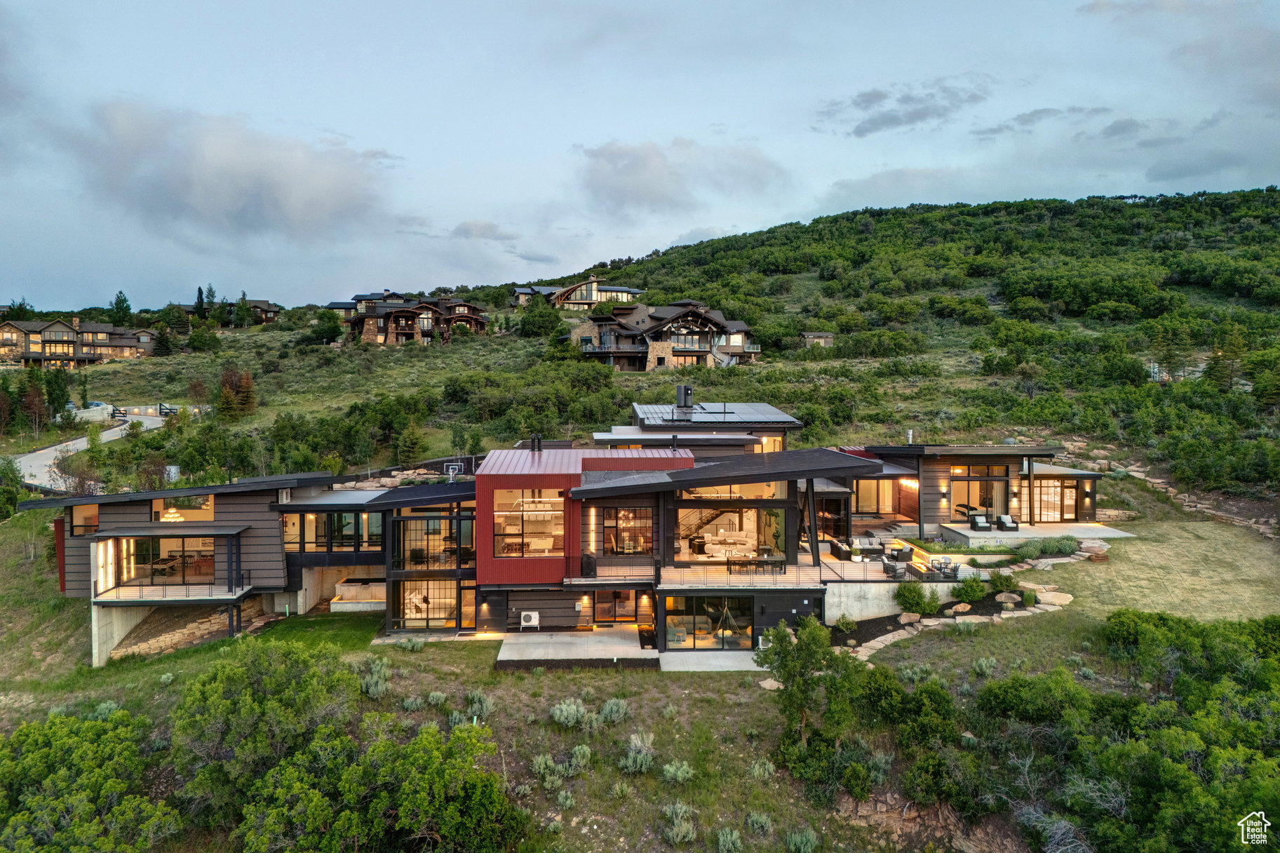 EAGLE POINTE - Residential