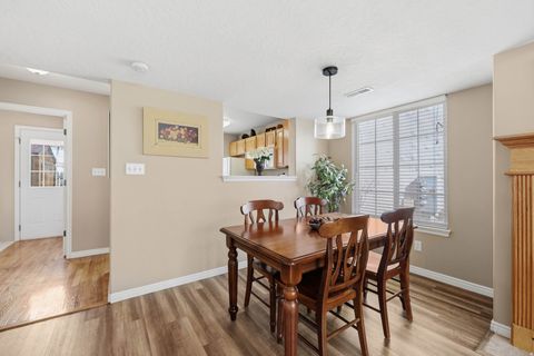 Tiny photo for 863 ZURICH LN, Midway, UT 84049 (MLS # 2146926)