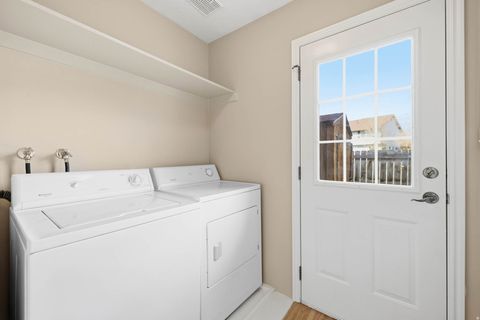 Tiny photo for 863 ZURICH LN, Midway, UT 84049 (MLS # 2146926)