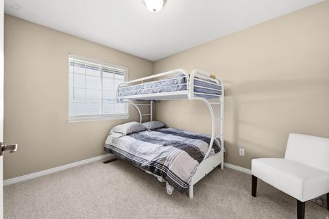 Tiny photo for 863 ZURICH LN, Midway, UT 84049 (MLS # 2146926)