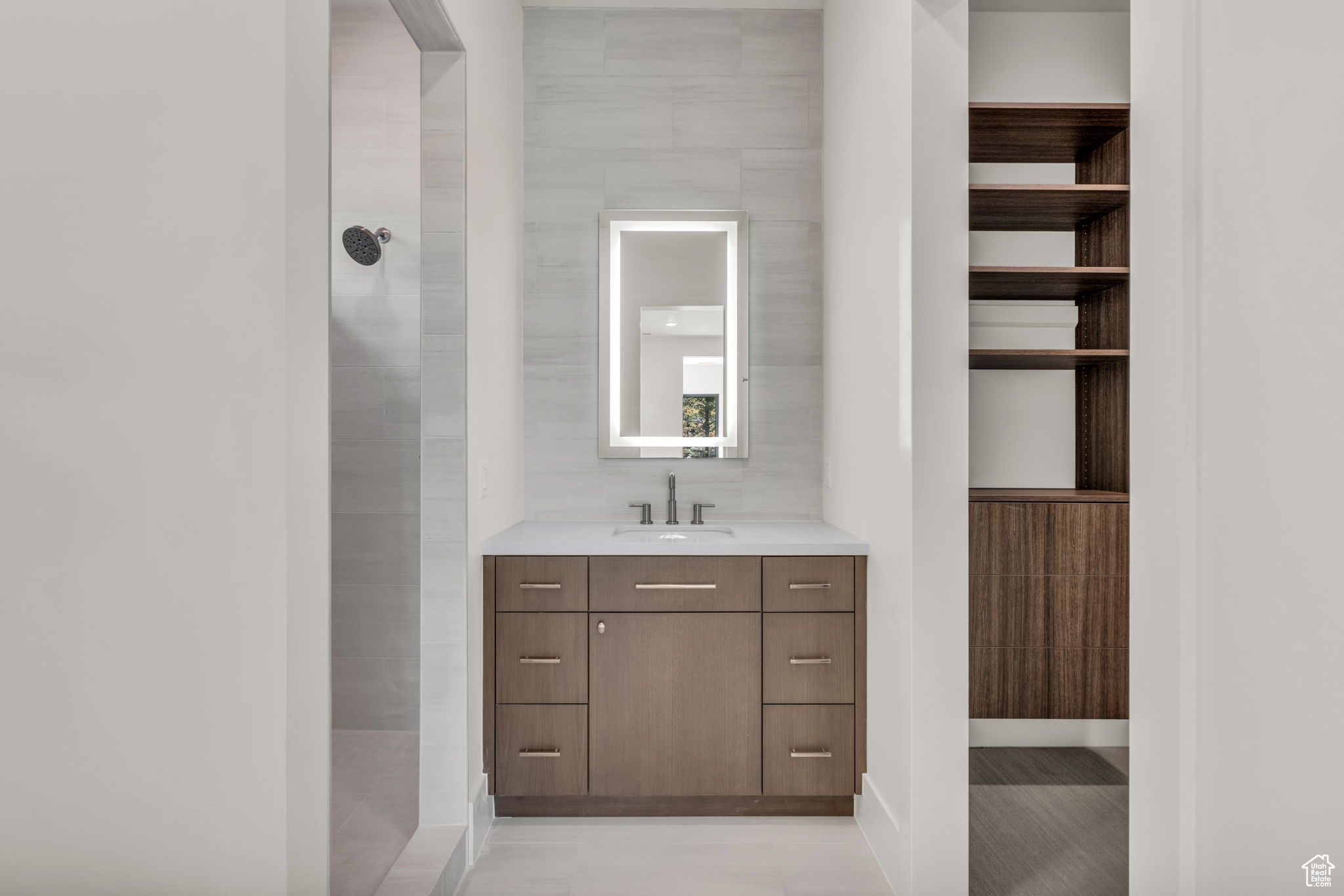 DEER CANYON PRESERVE PHASE 1 - Residential