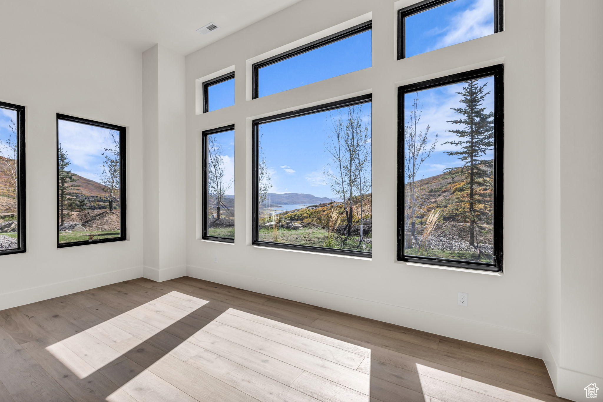 DEER CANYON PRESERVE PHASE 1 - Residential