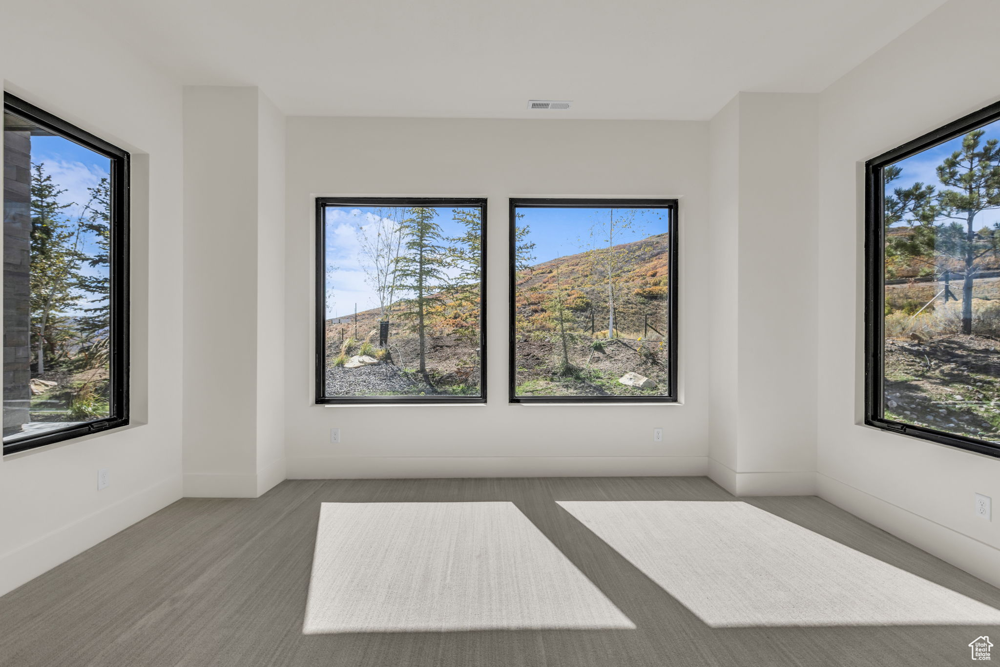 DEER CANYON PRESERVE PHASE 1 - Residential