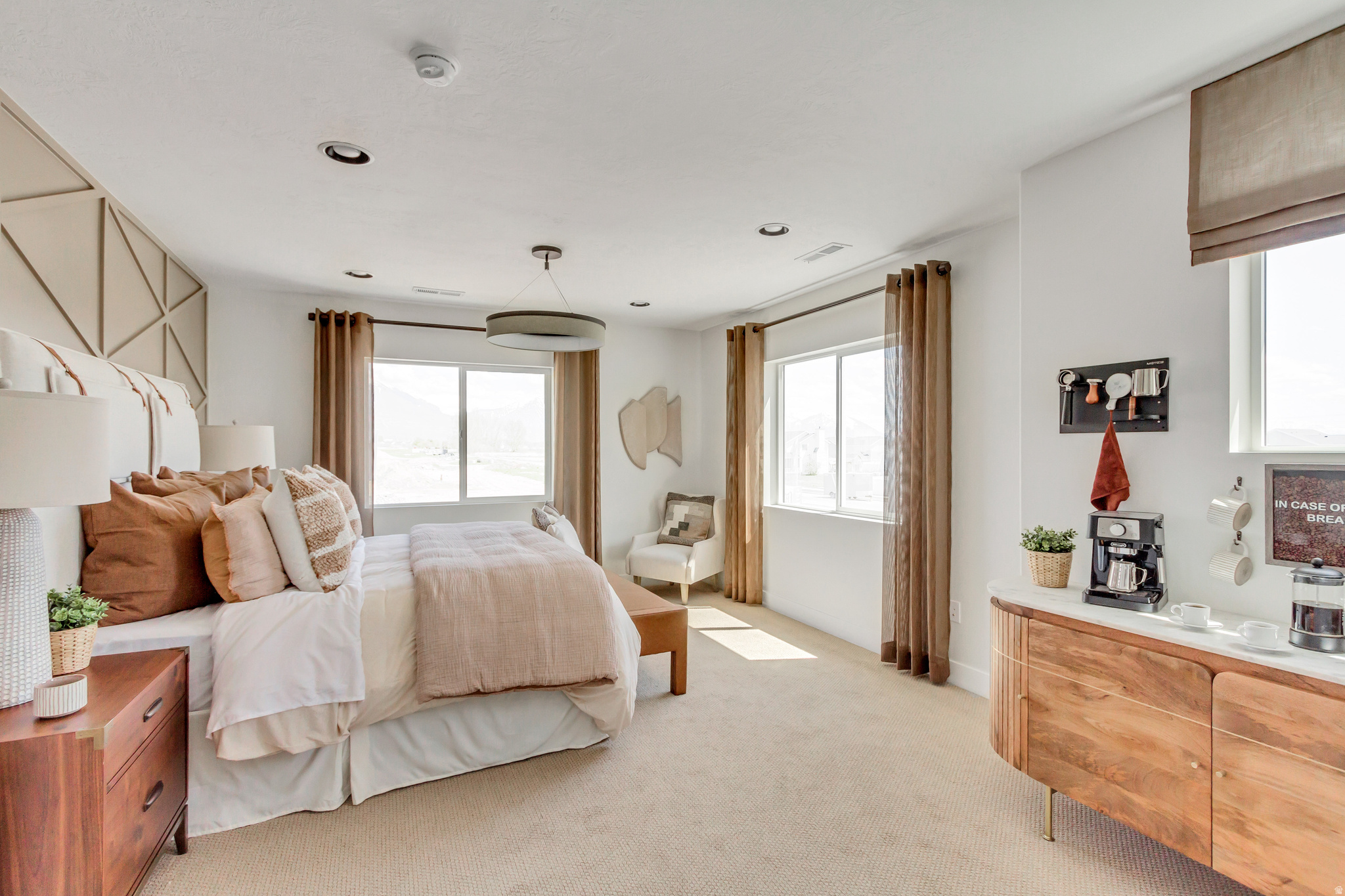 MEADOWBROOK - Residential