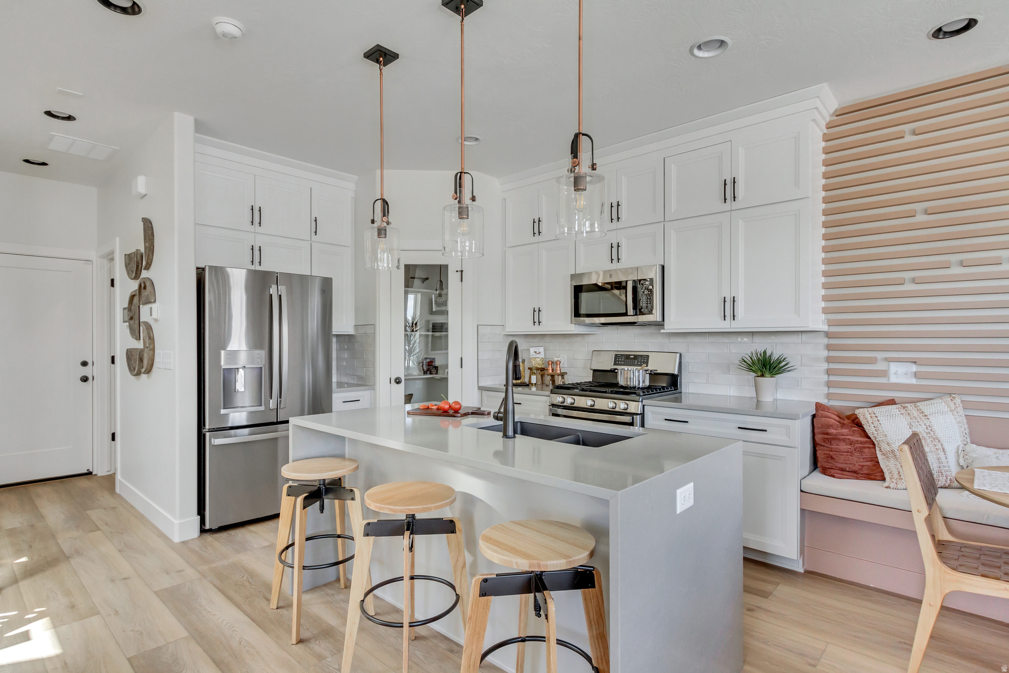 MEADOWBROOK - Residential