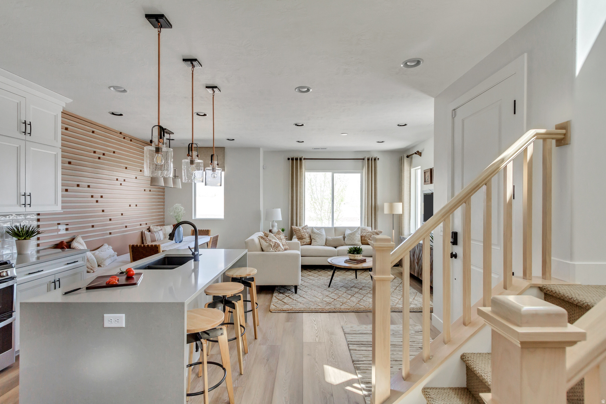 MEADOWBROOK - Residential