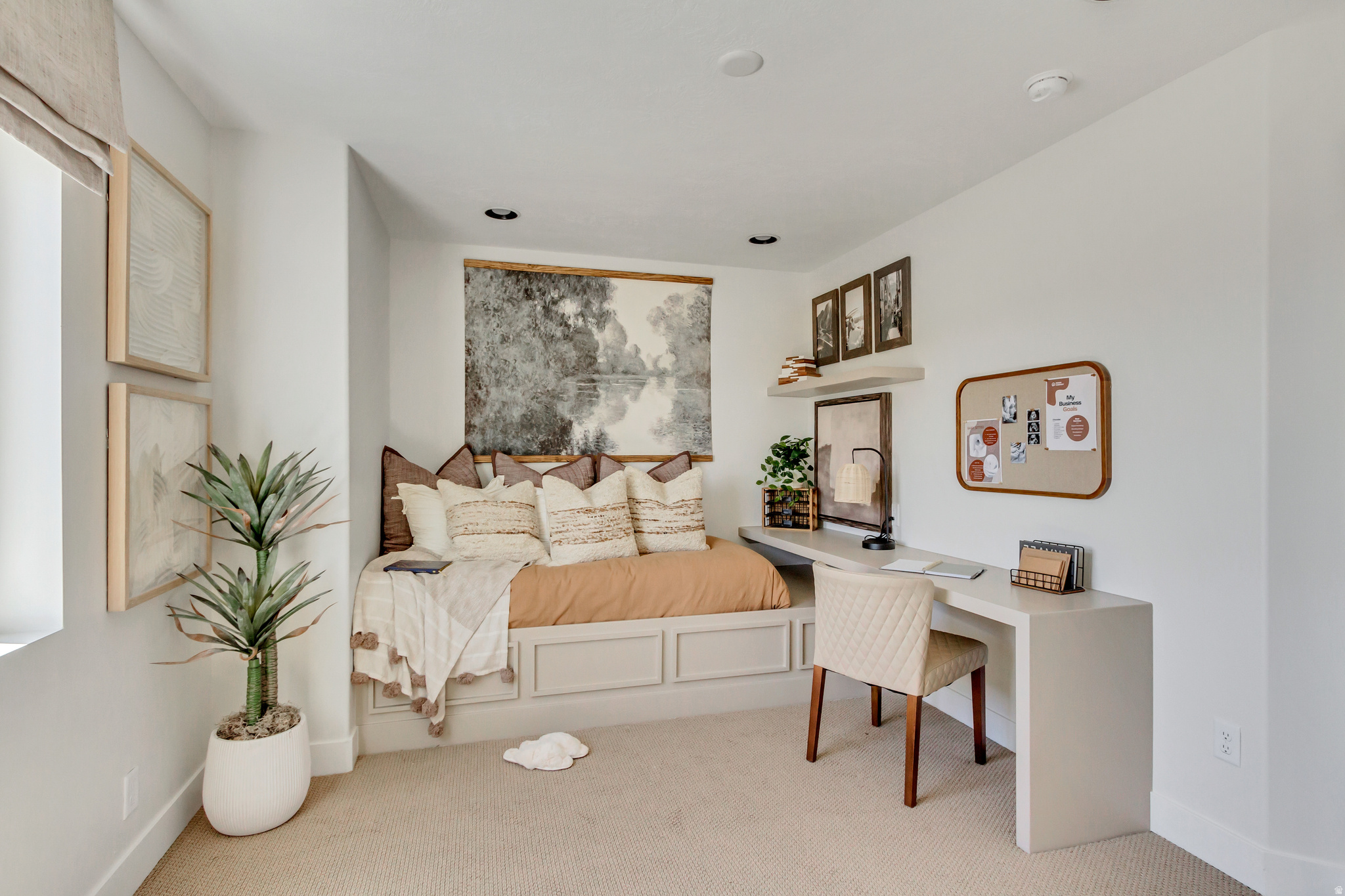 MEADOWBROOK - Residential