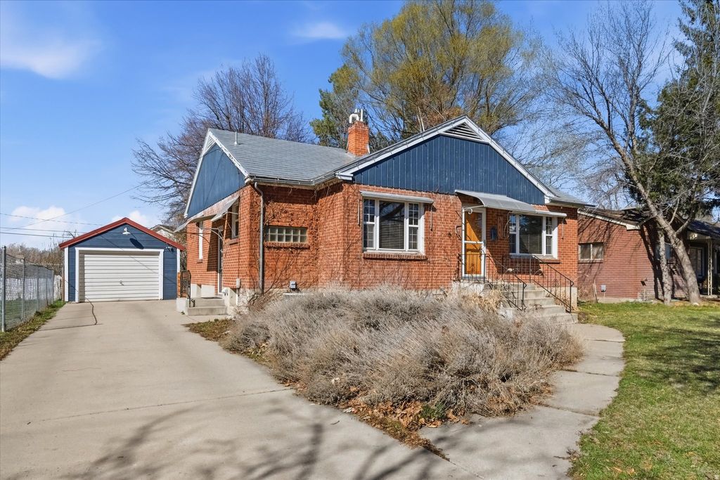 Photo of 661 N 300 E, Logan, UT 84321 (MLS # 2143516)