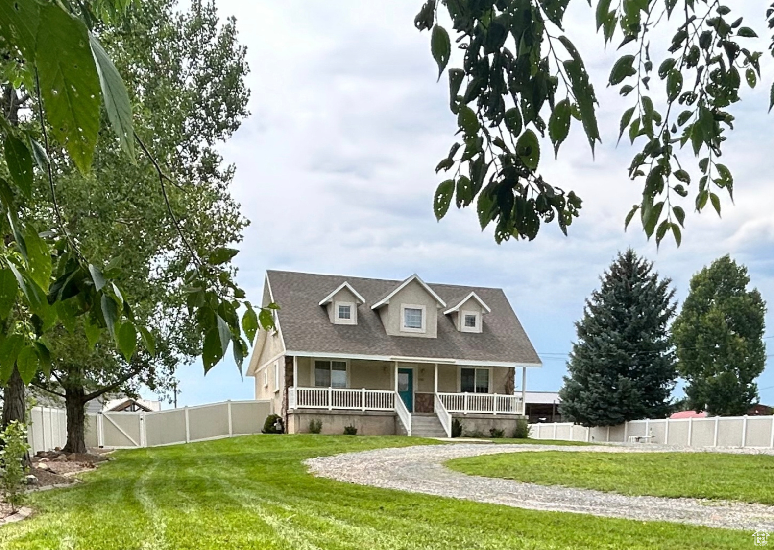 Spacious Home on Huge 0.8-Acre Lot Updated & Move-In Ready! Welcome to this beautifully updated home sitting on a massive 0.8-acre lot, offering space, privacy, and endless possibilities! With abundant parking and plenty of room to build your dream shop or additional structures, this property is perfect for anyone seeking extra space inside and out. Inside, you'll find fresh paint throughout, granite countertops, stainless steel appliances, and modern fixtures that give the home a clean, updated feel. Master bedroom with jetted tub and separate shower. Mudroom has sink and cabinets for storage. The layout is functional and inviting, ideal for families, entertainers, or anyone who appreciates a well-designed living space. The expansive lot is dotted with mature trees, including fruit trees, providing natural shade and a peaceful setting. Whether you're relaxing outside, gardening, or planning future projects, this yard delivers flexibility and beauty. Plenty of space for RV or boat parking. Quiet, established neighborhood Pressurized irrigation. 1 Ashley Water Share will be included with a full price offer.