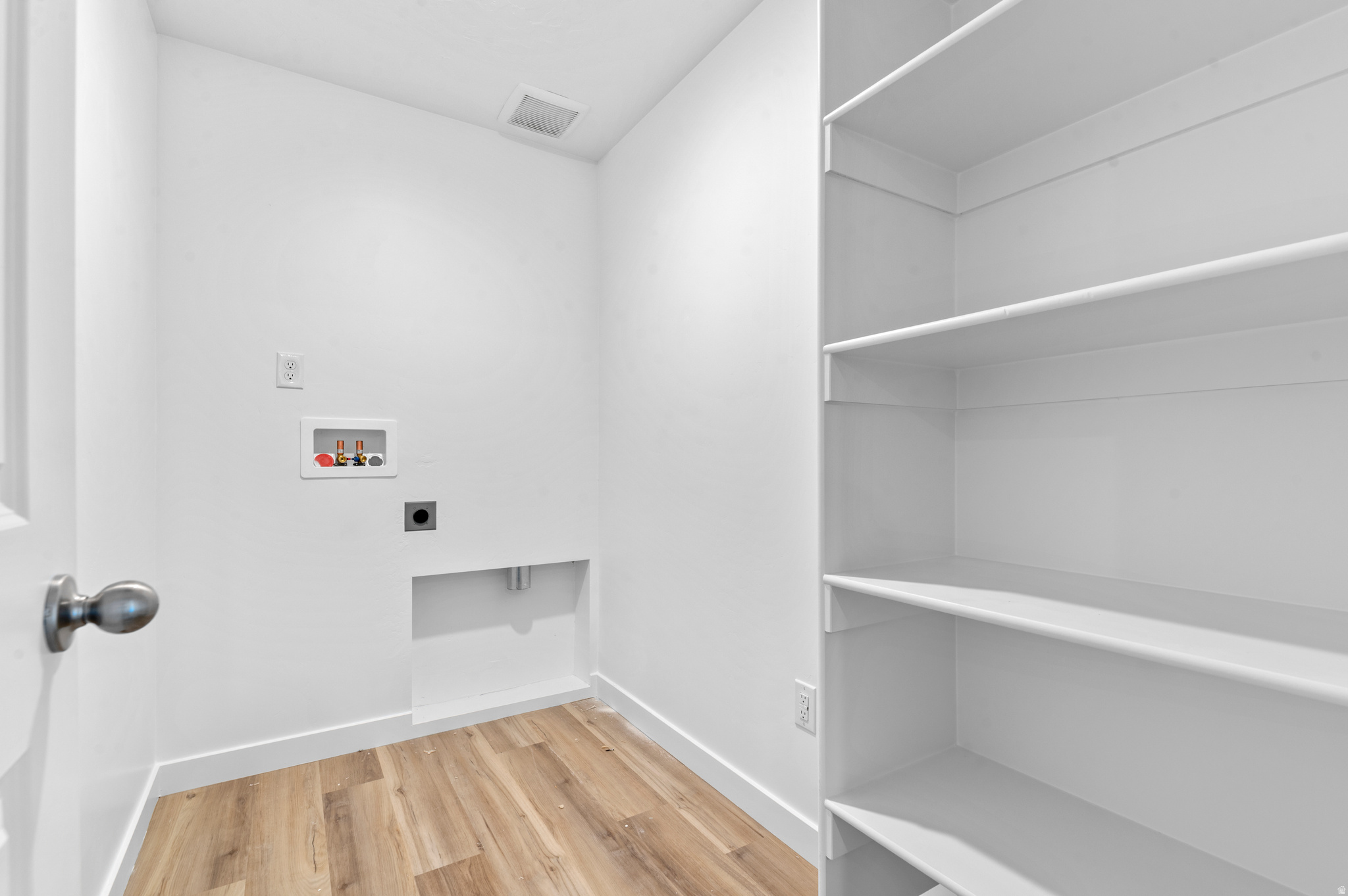 INVERNESS BY D.R. HORTON - Residential